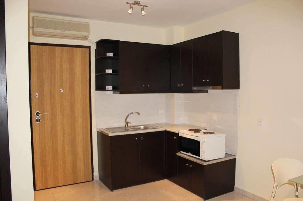 Helen Apartments 레팀노 외부 사진
