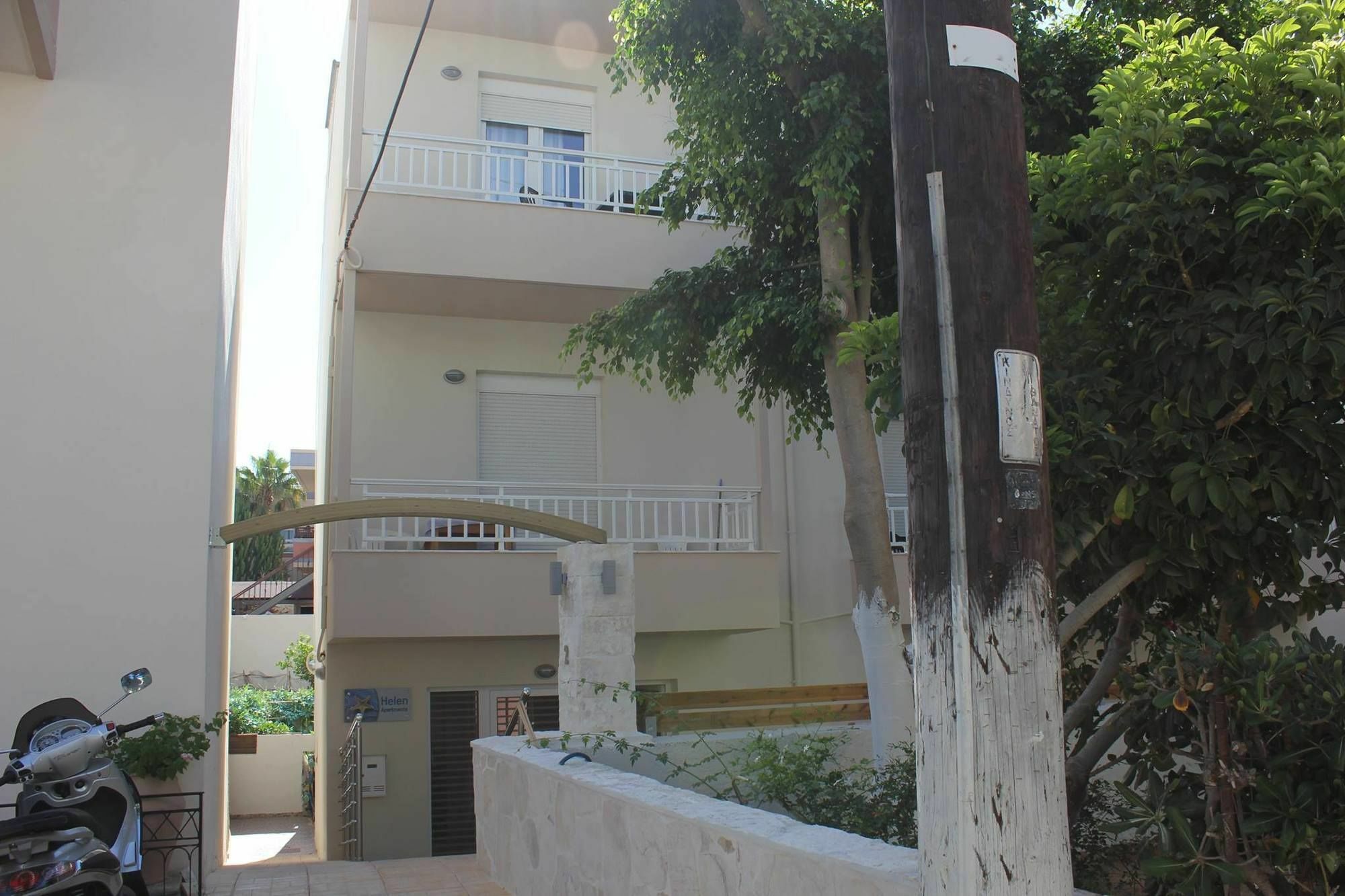 Helen Apartments 레팀노 외부 사진